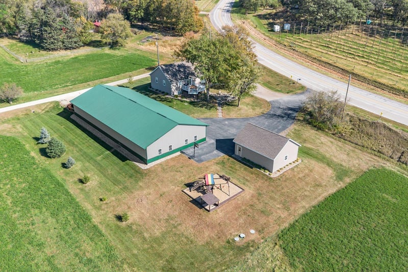 53995 280th Ave, Pine Island, MN 55963