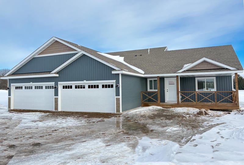 15592 100th Ave, Milaca, MN 56353