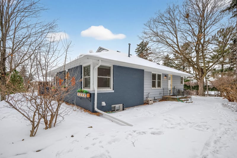 408 Natchez Ave S, Golden Valley, MN 55416