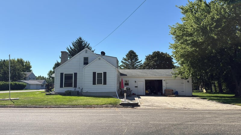 107 College Ave N, Fulda, MN 56131