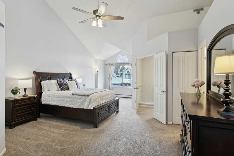 7540 Edinborough Way #1303, Edina, MN 55435