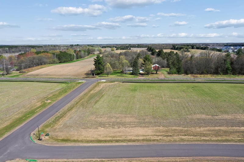 5128 391st St, North Branch, MN 55056