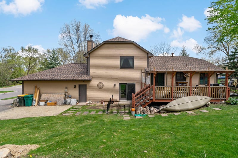 1213 Bluebill Bay Rd, Burnsville, MN 55306