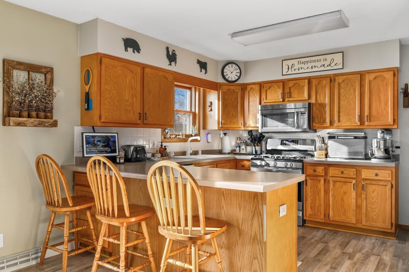 5055 County 9, Houston, MN 55943