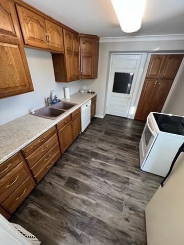 261 State St, Jackson, MN 56143
