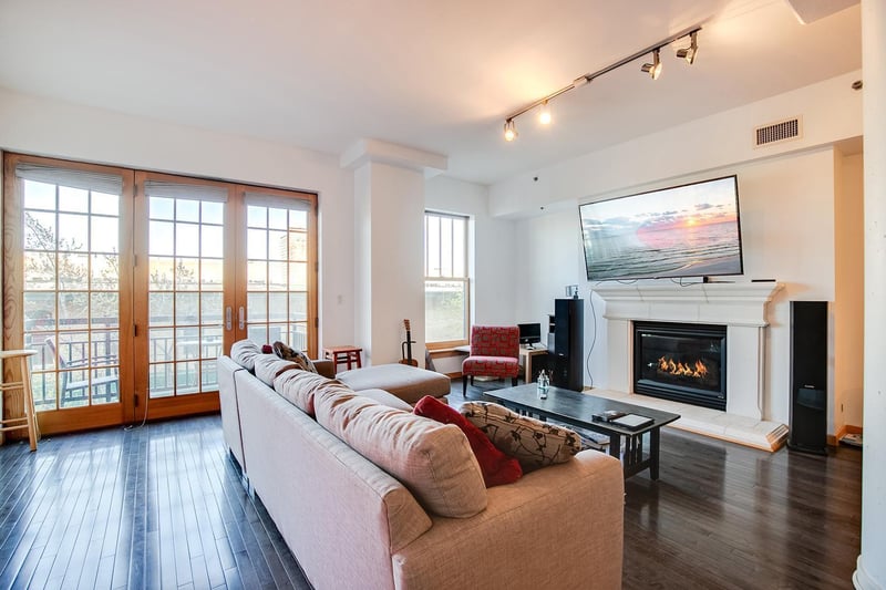408 N 1st St #305, Minneapolis, MN 55401
