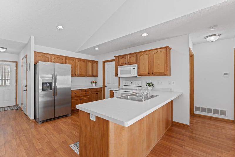 115 7th St W, Mantorville, MN 55955