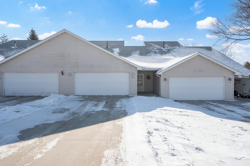 115 7th St W, Mantorville, MN 55955
