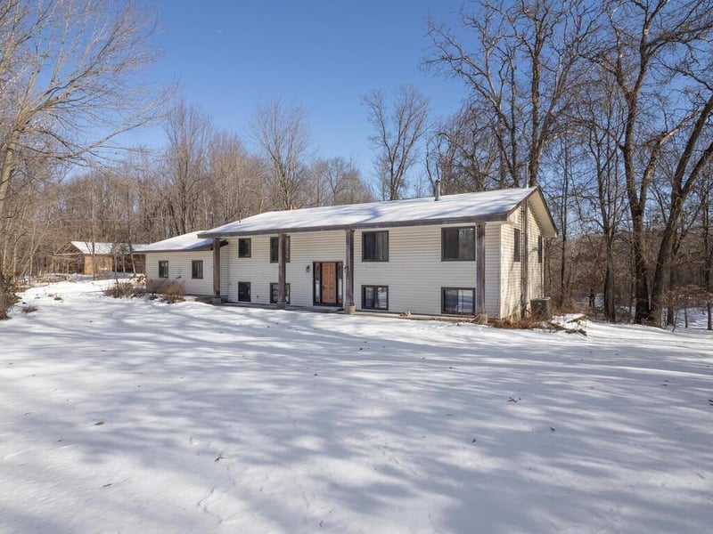 22525 Linnet St NW, Bethel, MN 55005