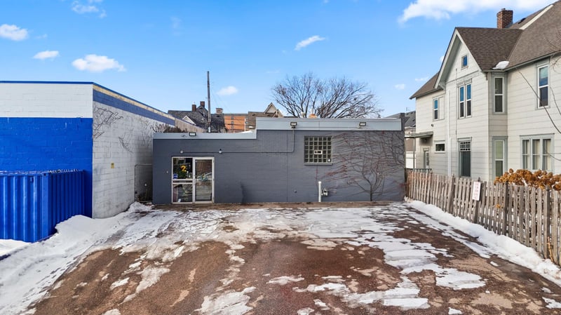 2942 Oakland Ave, Minneapolis, MN 55407