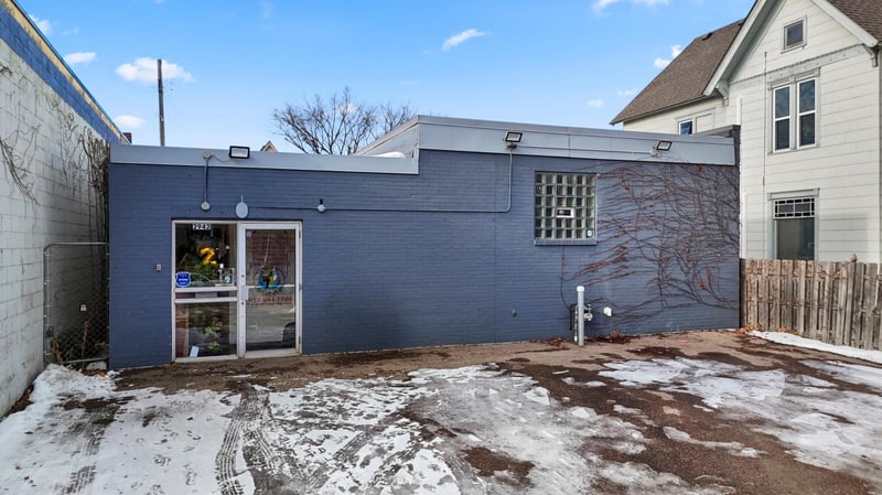 2942 Oakland Ave, Minneapolis, MN 55407