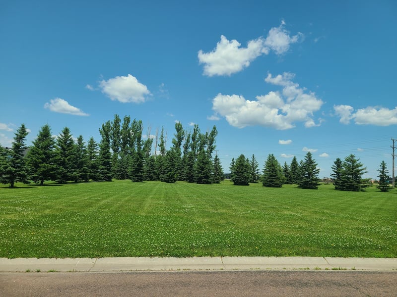 212 River Bend Trl, Breckenridge, MN 56520
