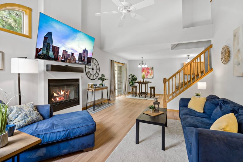 8771 Branson Dr #80, Inver Grove Heights, MN 55076