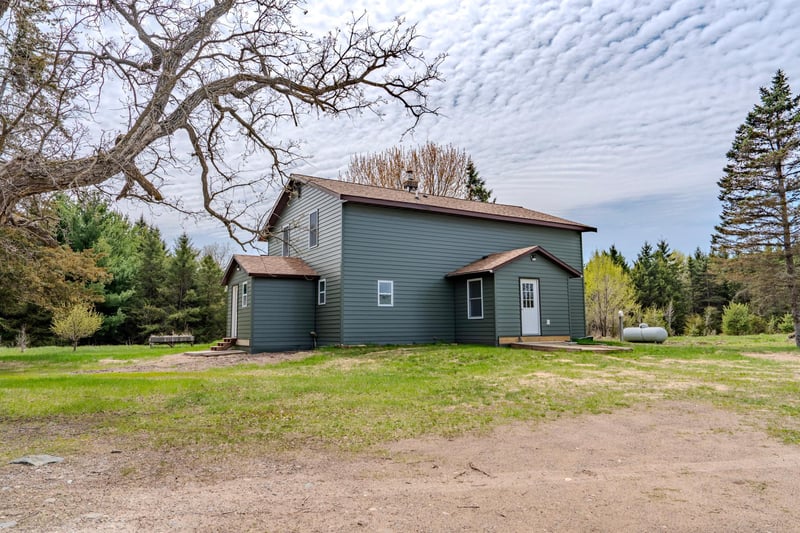 21301 Haven Rd, Little Falls, MN 56345