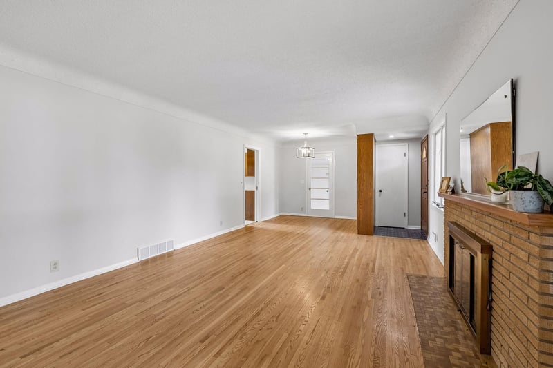 10013 Fremont Ave S, Minneapolis, MN 55431
