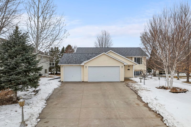 23511 Belmont St, Hampton, MN 55031
