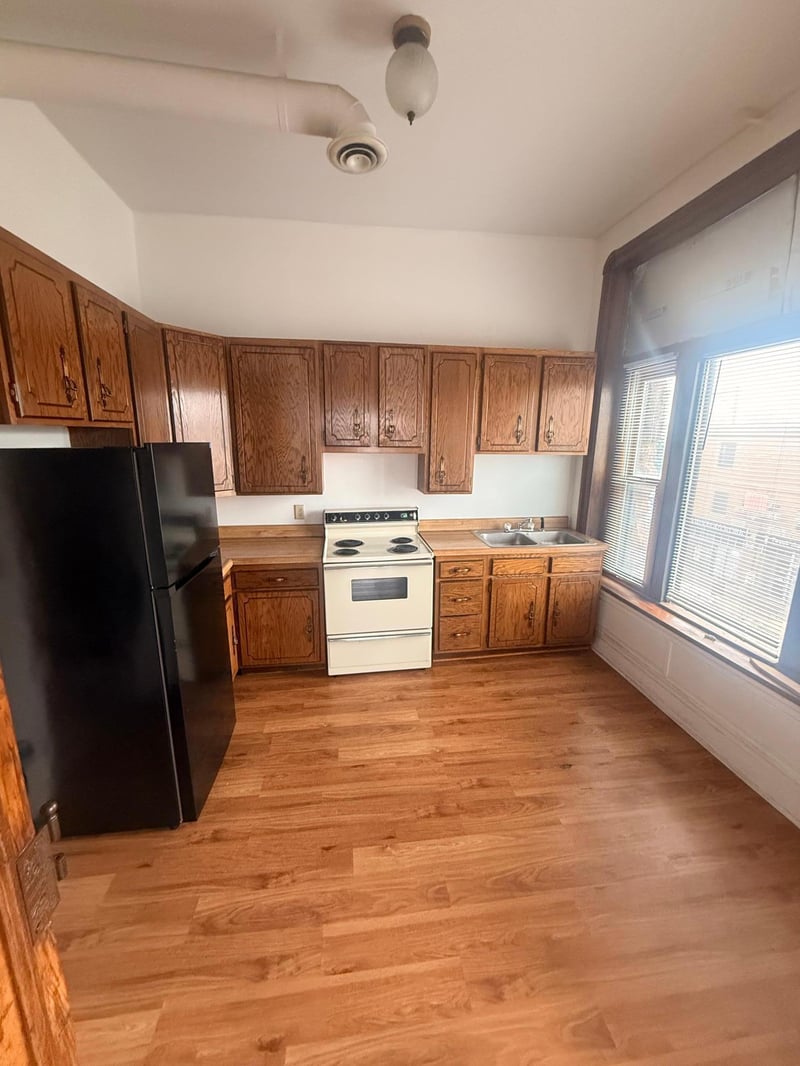 614 W Lake St, Minneapolis, MN 55408