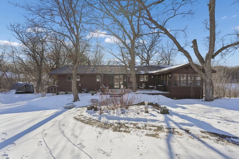 1632 Rivercrest Rd N, Lakeland, MN 55043