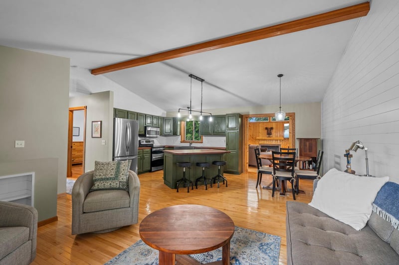 1452 Vixen Ln, Delano, MN 55328