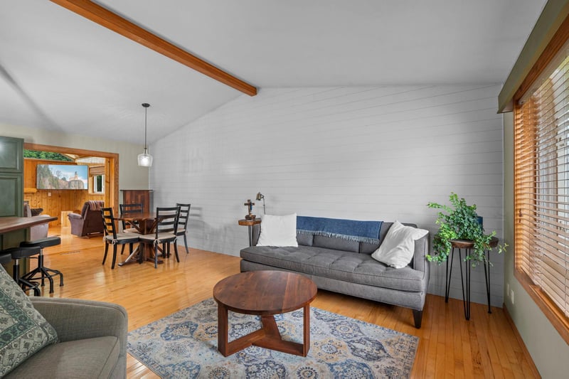 1452 Vixen Ln, Delano, MN 55328