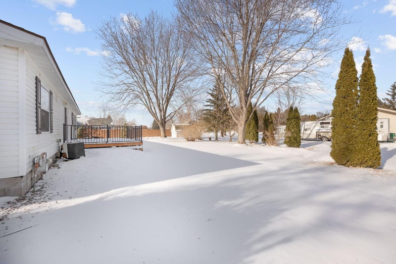 901 Sellards Dr, Dassel, MN 55325