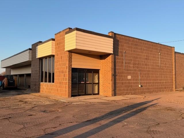 207 Main St E, Pipestone, MN 56164