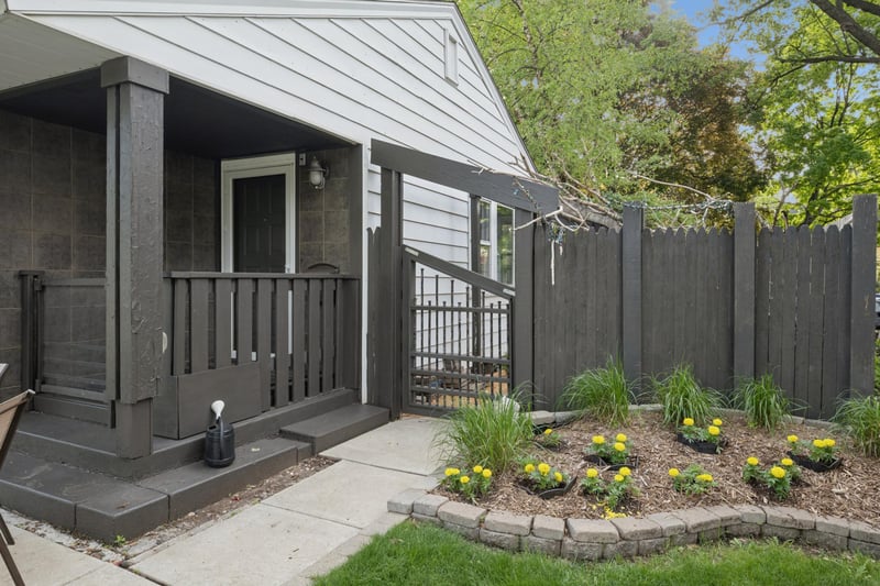 5929 Queen Ave S, Minneapolis, MN 55410