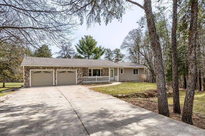 18760 Orlando Ave, Hastings, MN 55033