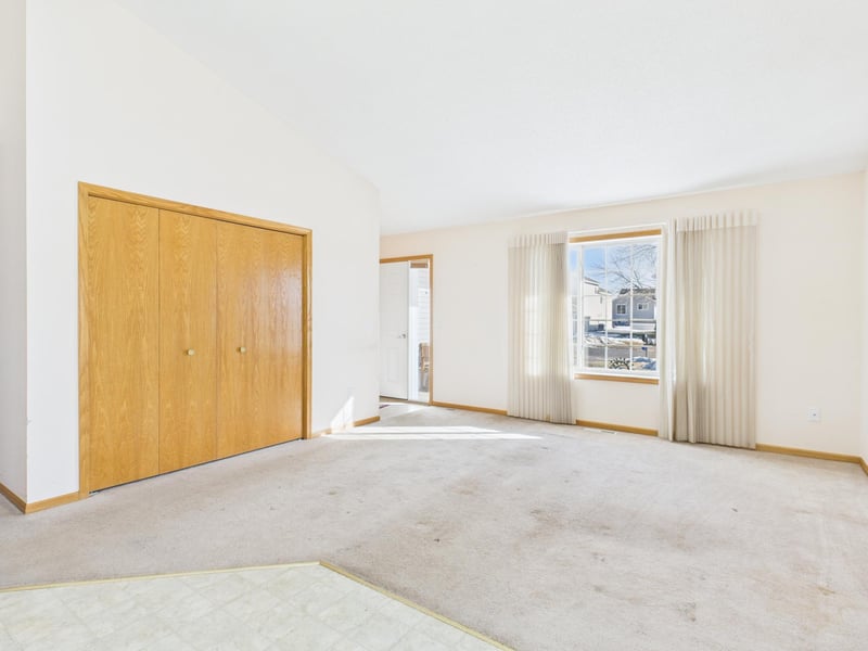 411 Bluebird St, Mora, MN 55051