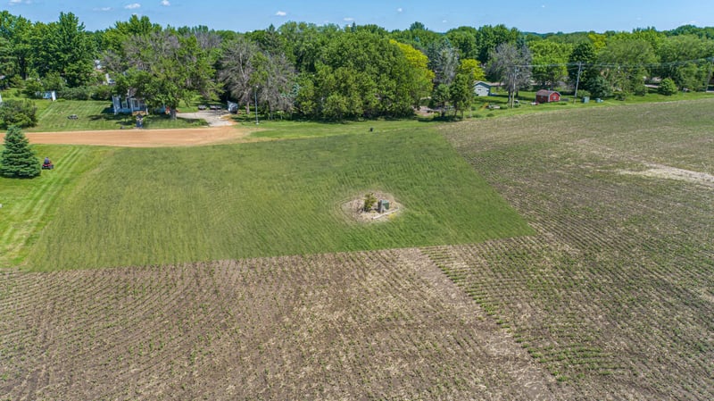 120 Kaukis Dr, Le Sueur, MN 56058