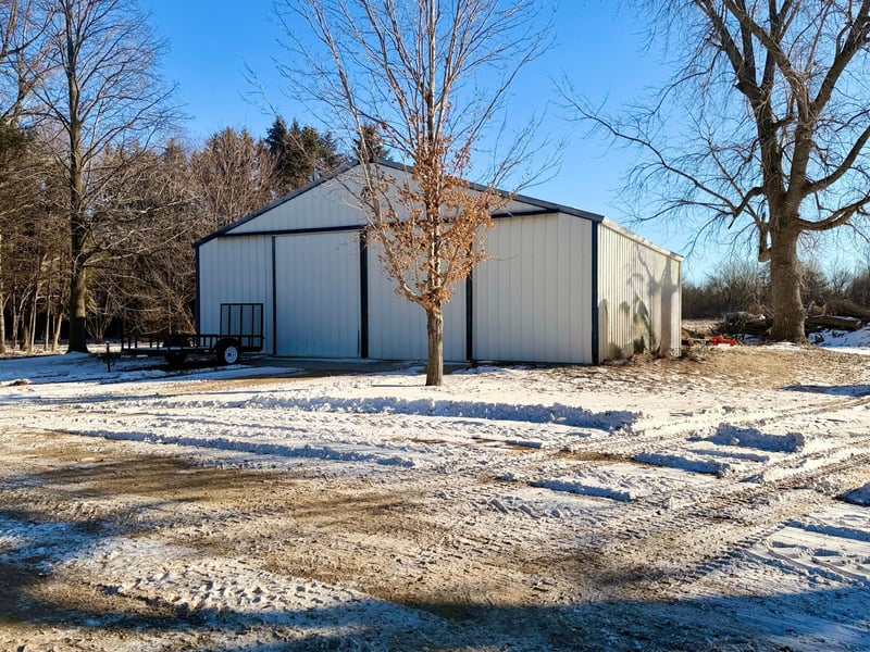 28308 Oliver Ave, Worthington, MN 56187