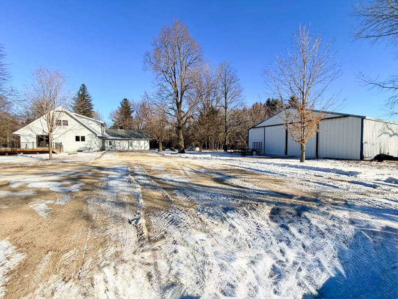 28308 Oliver Ave, Worthington, MN 56187