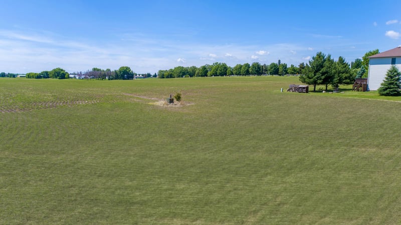 124 Kaukis Dr, Le Sueur, MN 56058