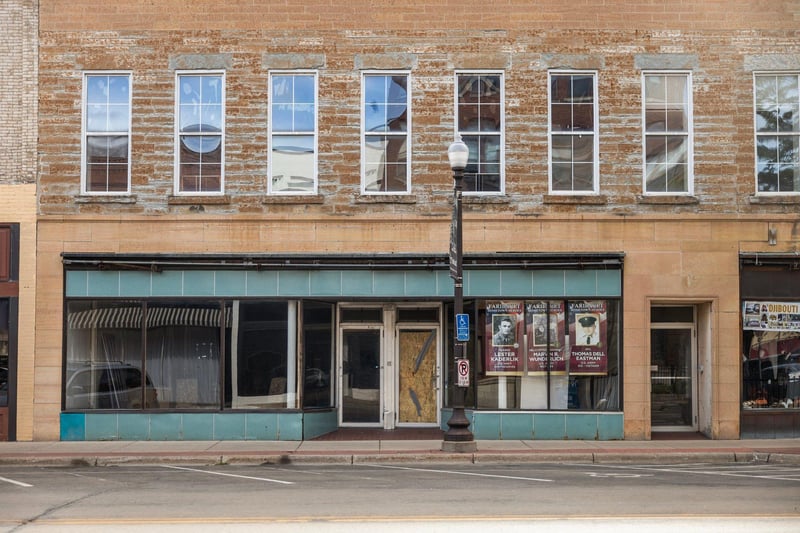 301 Central, Faribault, MN 55021