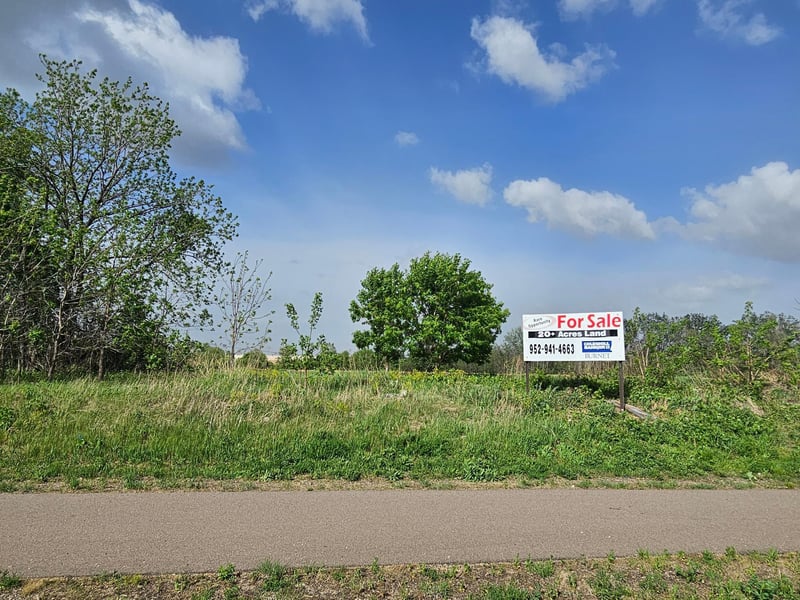XX County Road 70, Lakeville, MN 55044