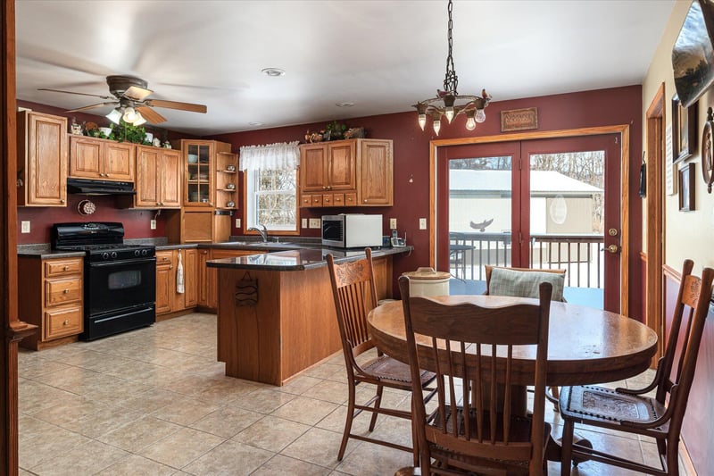 1535 State 76, Houston, MN 55943