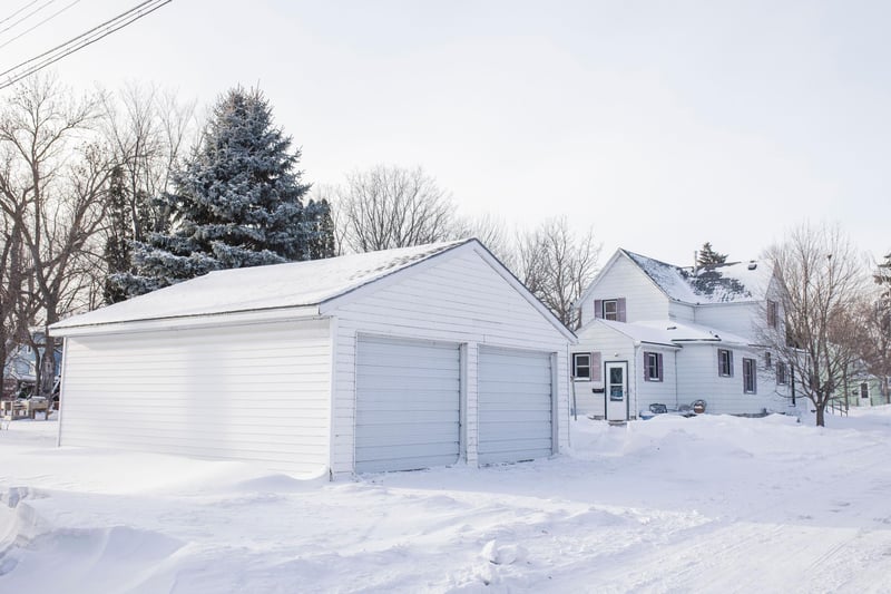 107 W 10th St, Morris, MN 56267