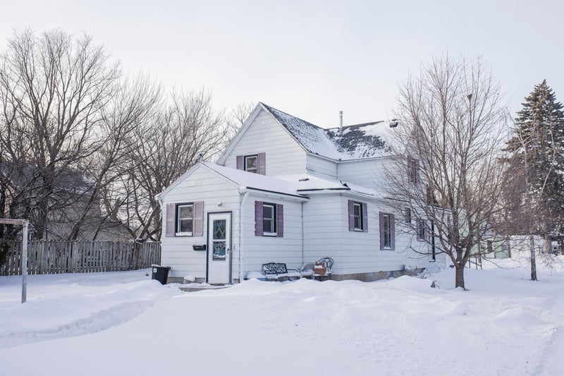 107 W 10th St, Morris, MN 56267