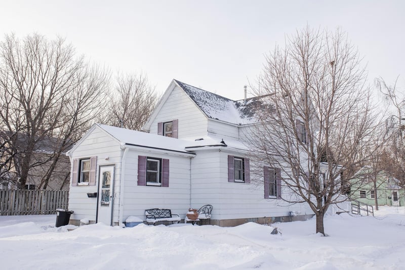 107 W 10th St, Morris, MN 56267