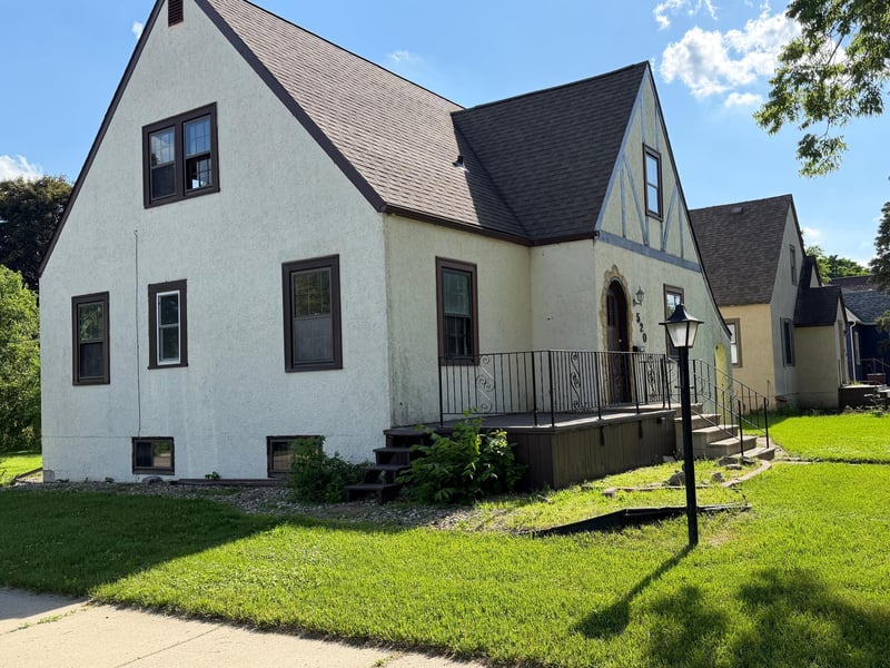 520 E Blue Earth Ave, Fairmont, MN 56031