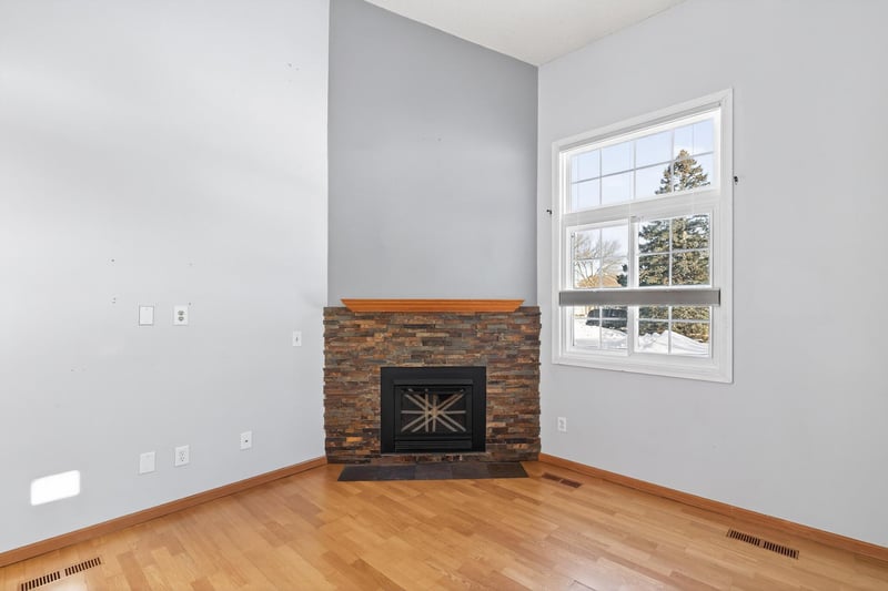 15522 Garnet Way #102, Apple Valley, MN 55124