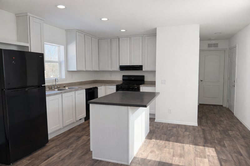555 2nd St SE #18, Cokato, MN 55321