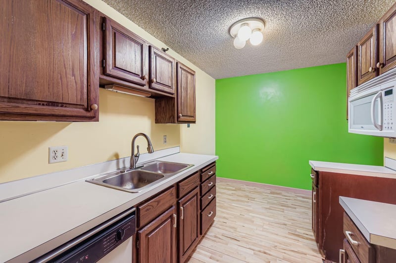 1225 Lasalle Ave #905, Minneapolis, MN 55403