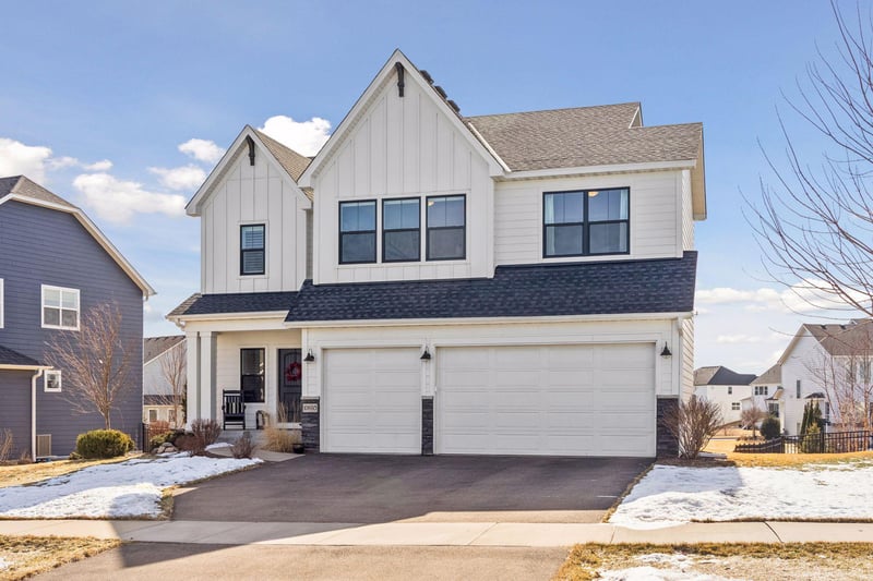 10693 39th St N, Lake Elmo, MN 55042