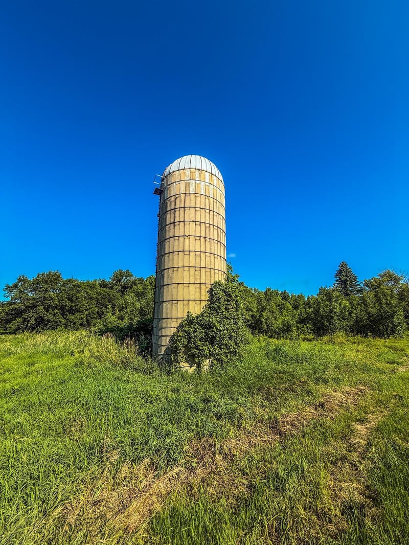 7250 Rutz Lake Rd, Waconia, MN 55387