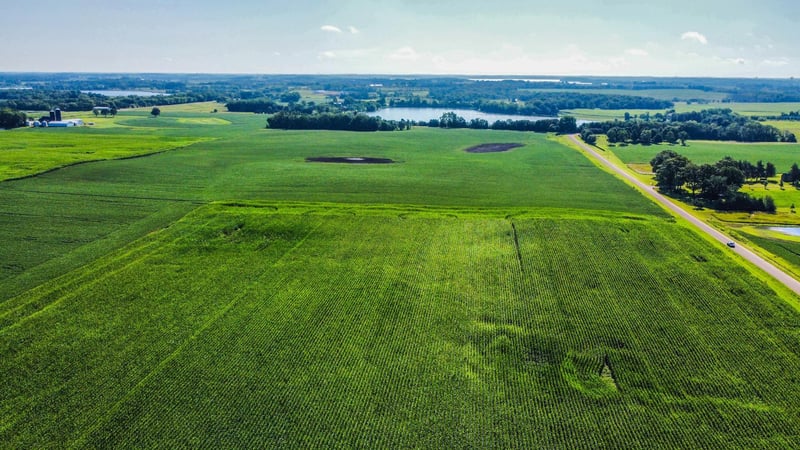 7250 Rutz Lake Rd, Waconia, MN 55387