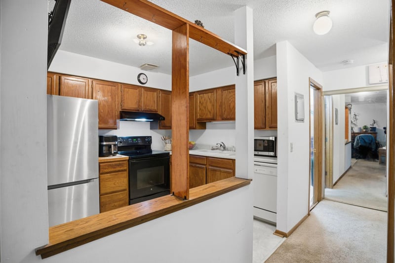1000 41st Ave NE #204, Columbia Heights, MN 55421