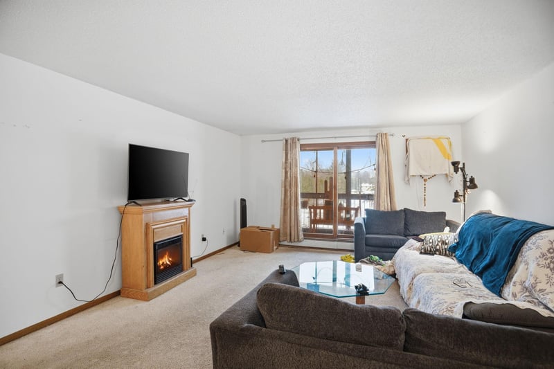 1000 41st Ave NE #204, Columbia Heights, MN 55421