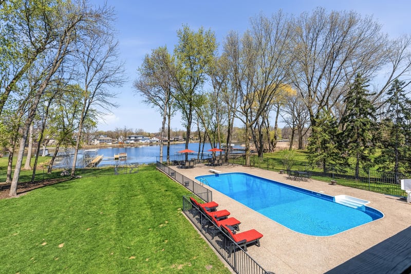 6570 Rustic Rd SE, Prior Lake, MN 55372