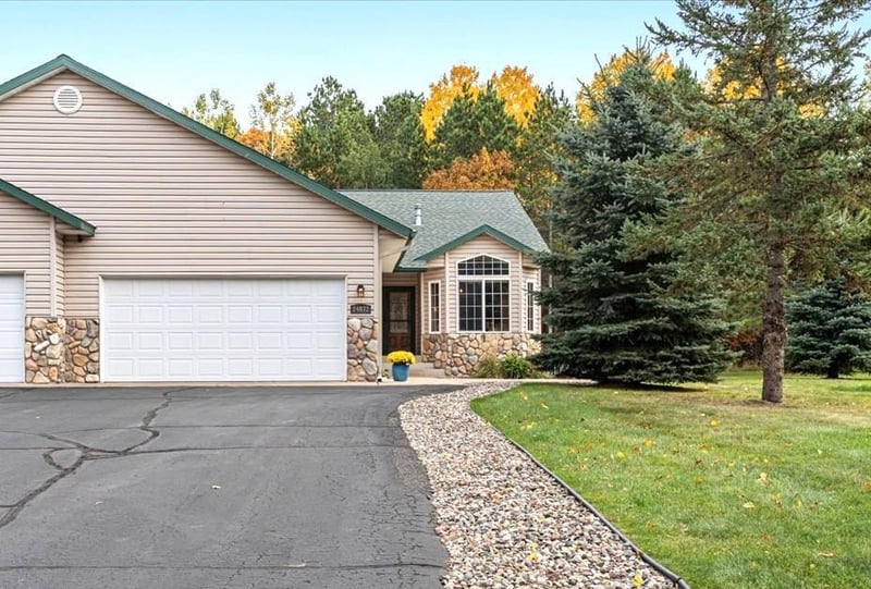 24072 White Pine Dr, Nisswa, MN 56468